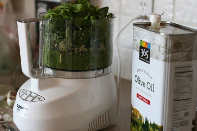 Arugula Pesto3 Olive oil