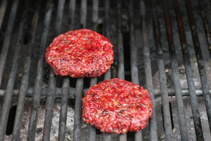 Grilling burgers
